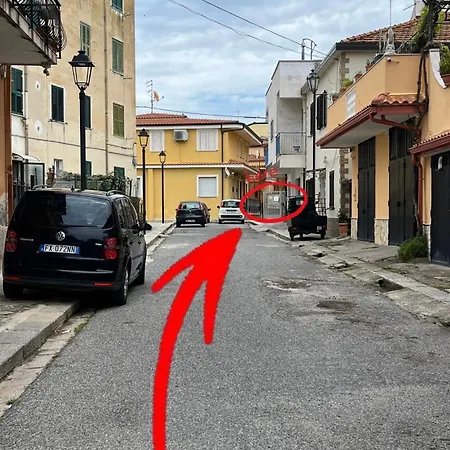 Konukevi Piccola Mansarda 3*